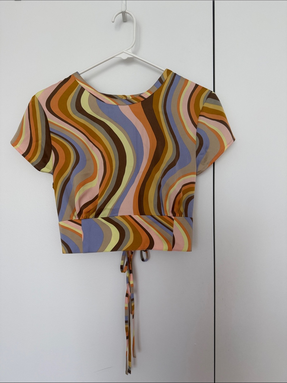 Urban Outfitters Retro Wavy Crop Top in Brown, Blue, Pink, Yellow